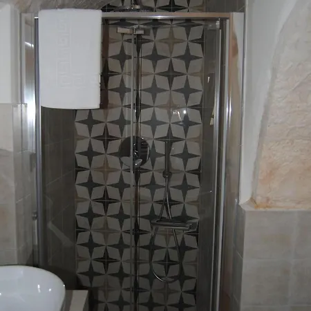Trullo Cono Dorato أوستوني